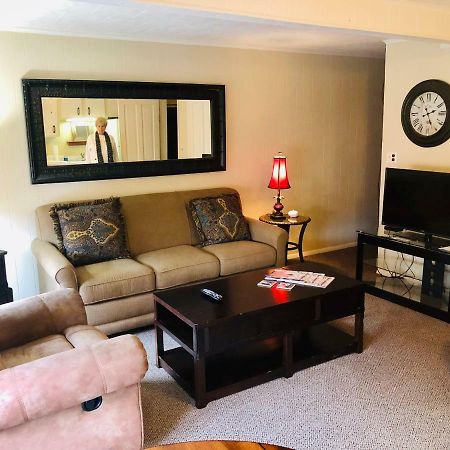 Galena Penthouse Overlooking Main Street With Free Off Street Parking Extérieur photo